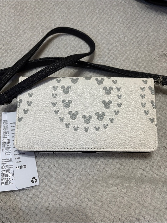 Disney Handbags - Disney Mickey Mouse Crossbody Wallet Wrist Strap Purse 🖤